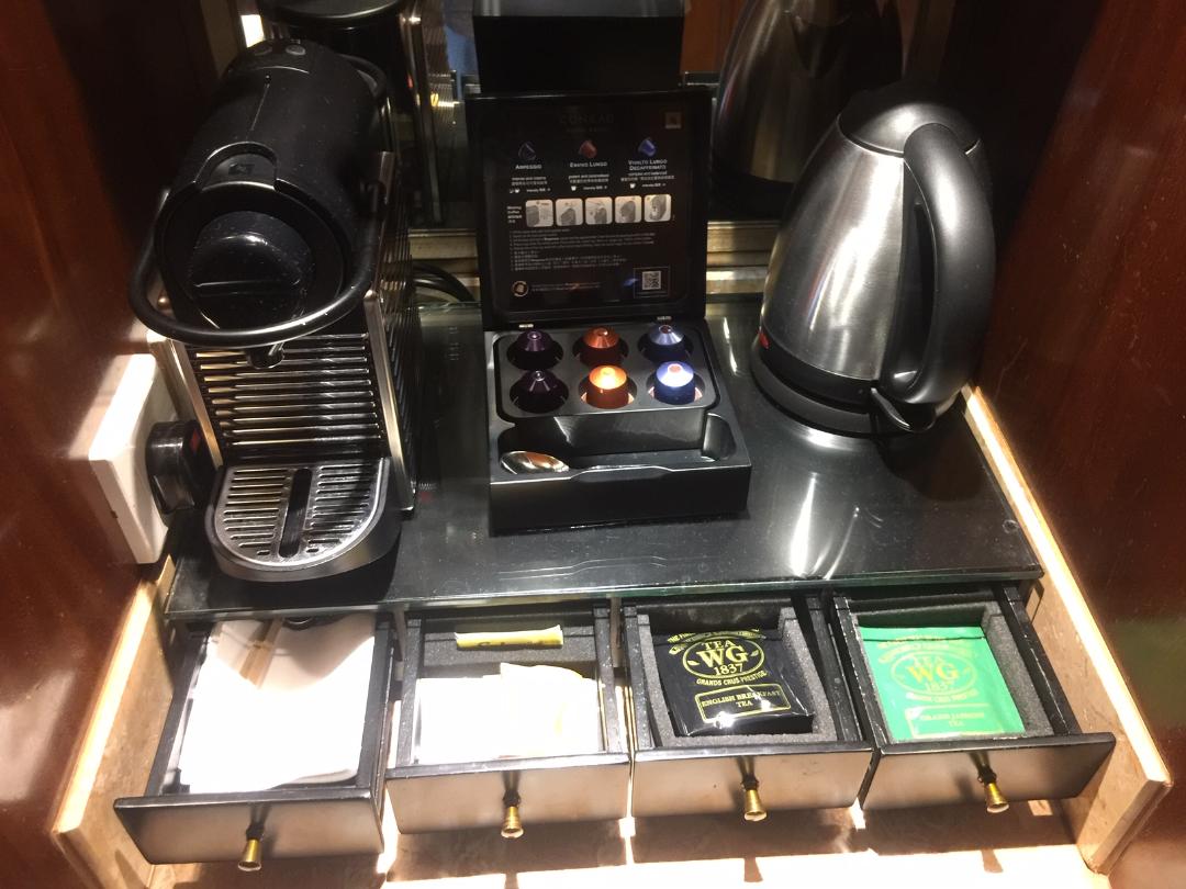 Nespresso Coffee maker, capsules and Tea Sachets