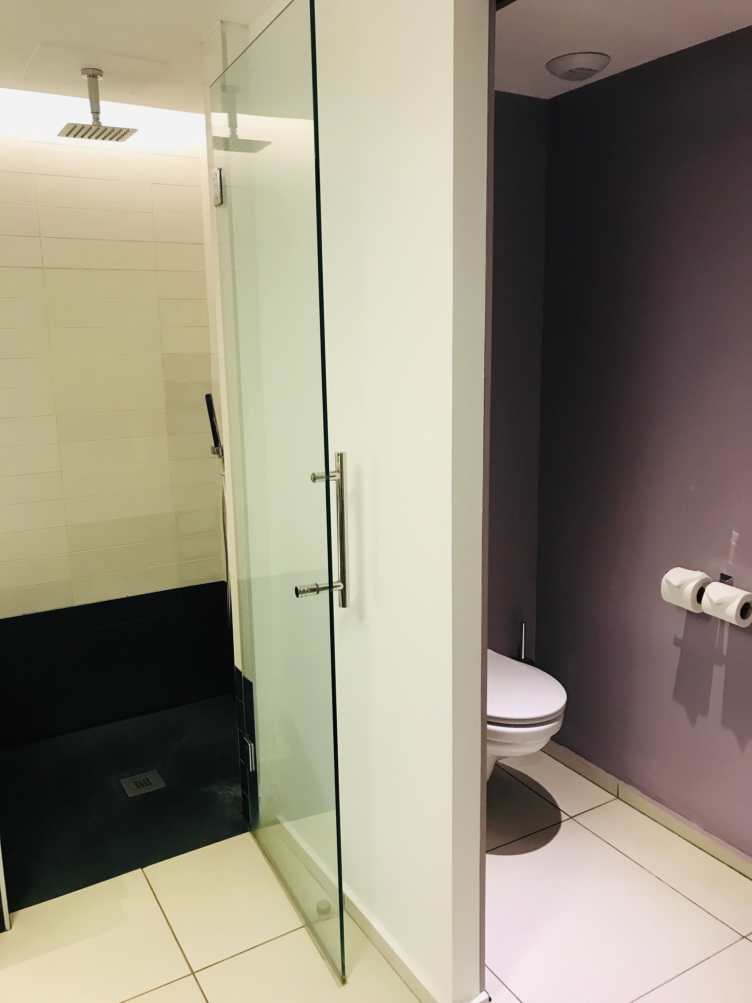 Shower & Toilet, The Voyager Suite