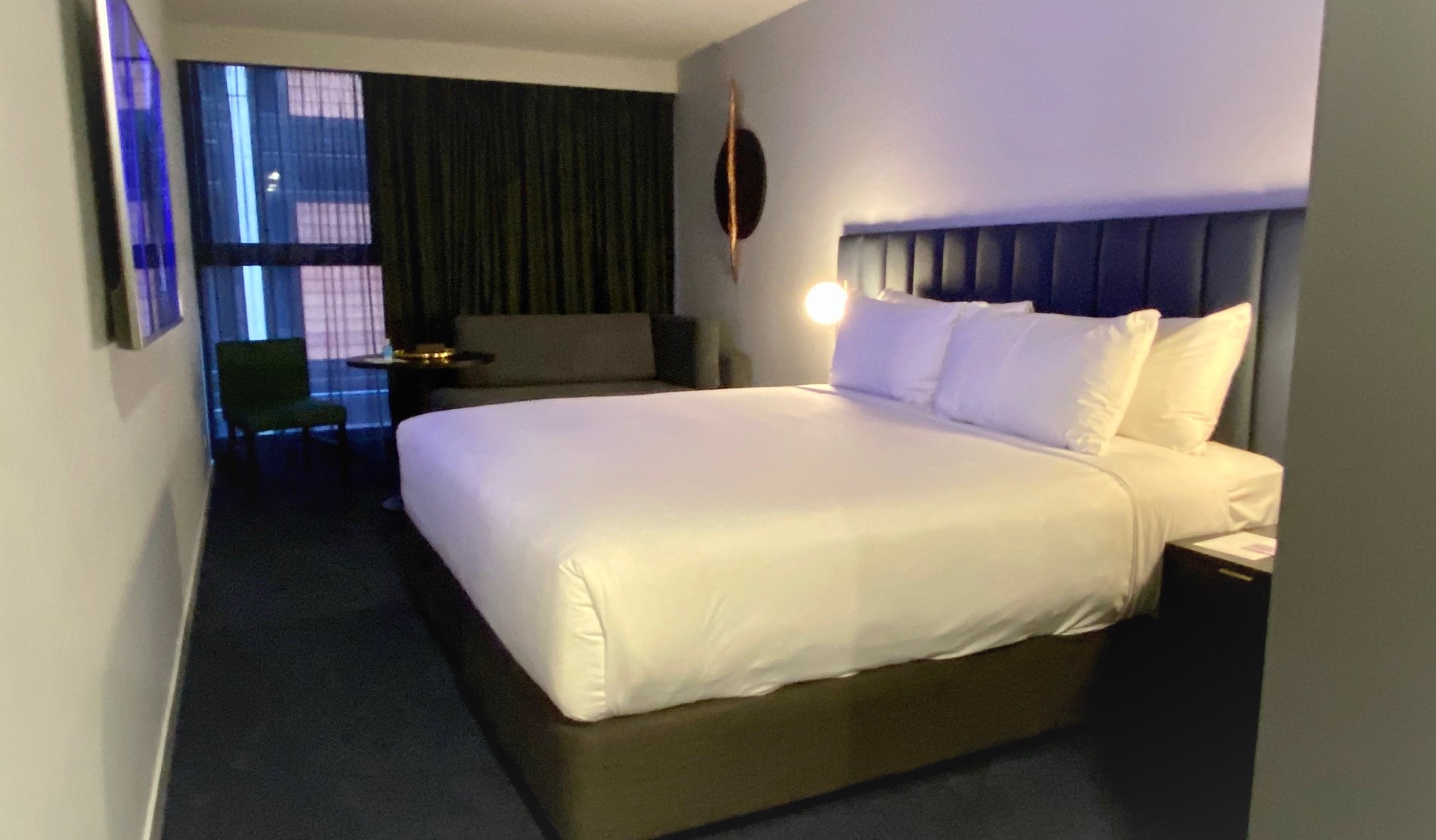 King Bed, Midnight Hotel Canberra
