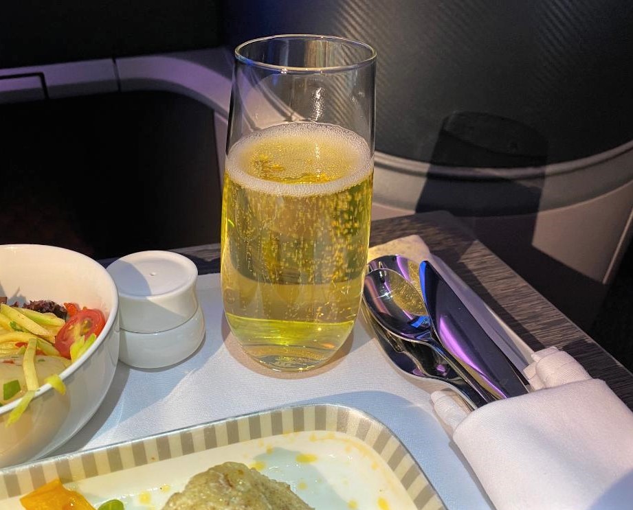 Sparkling wine on Singapore Airlines Business Class