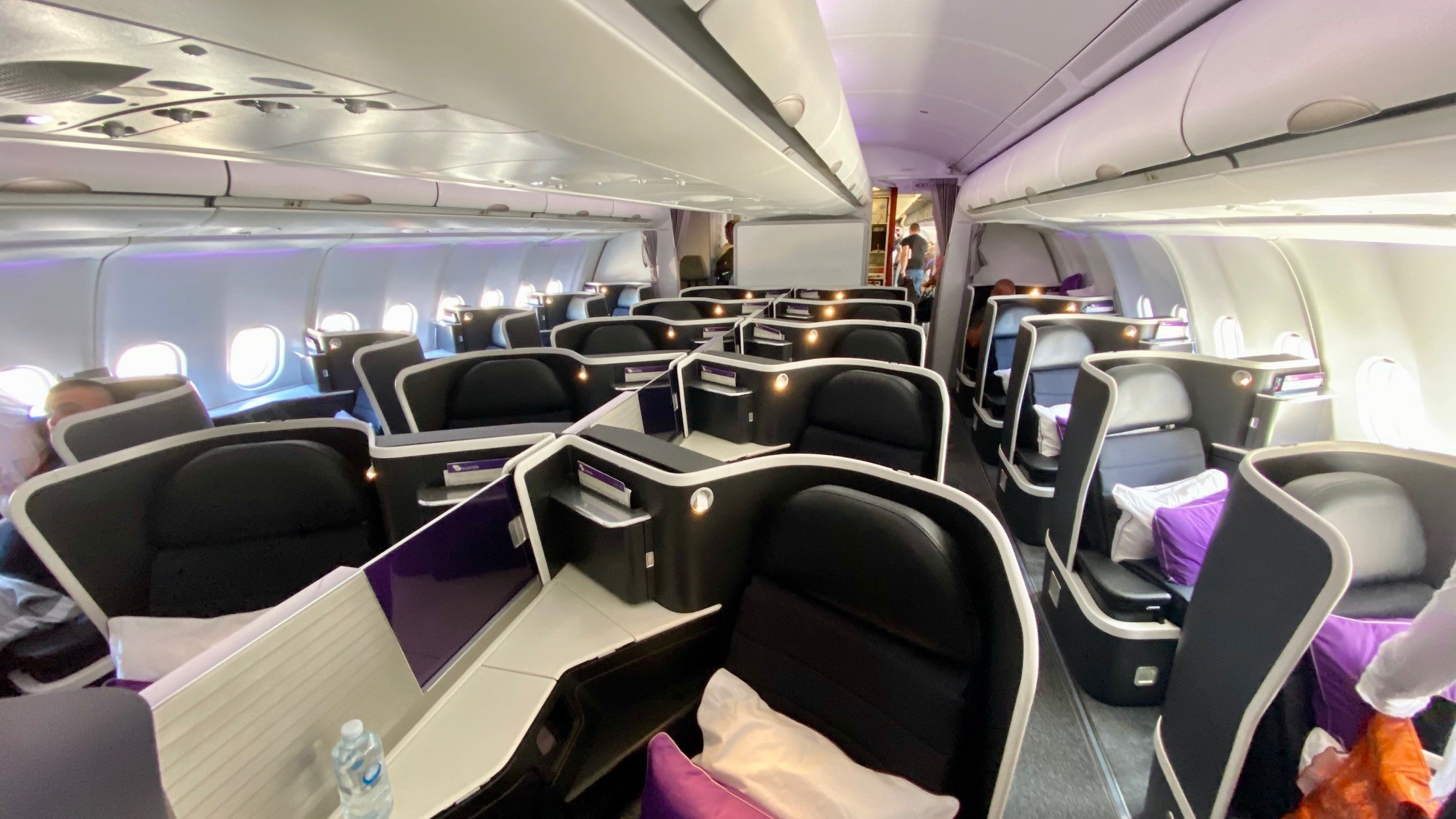 VA, A-330 Business Class Cabin