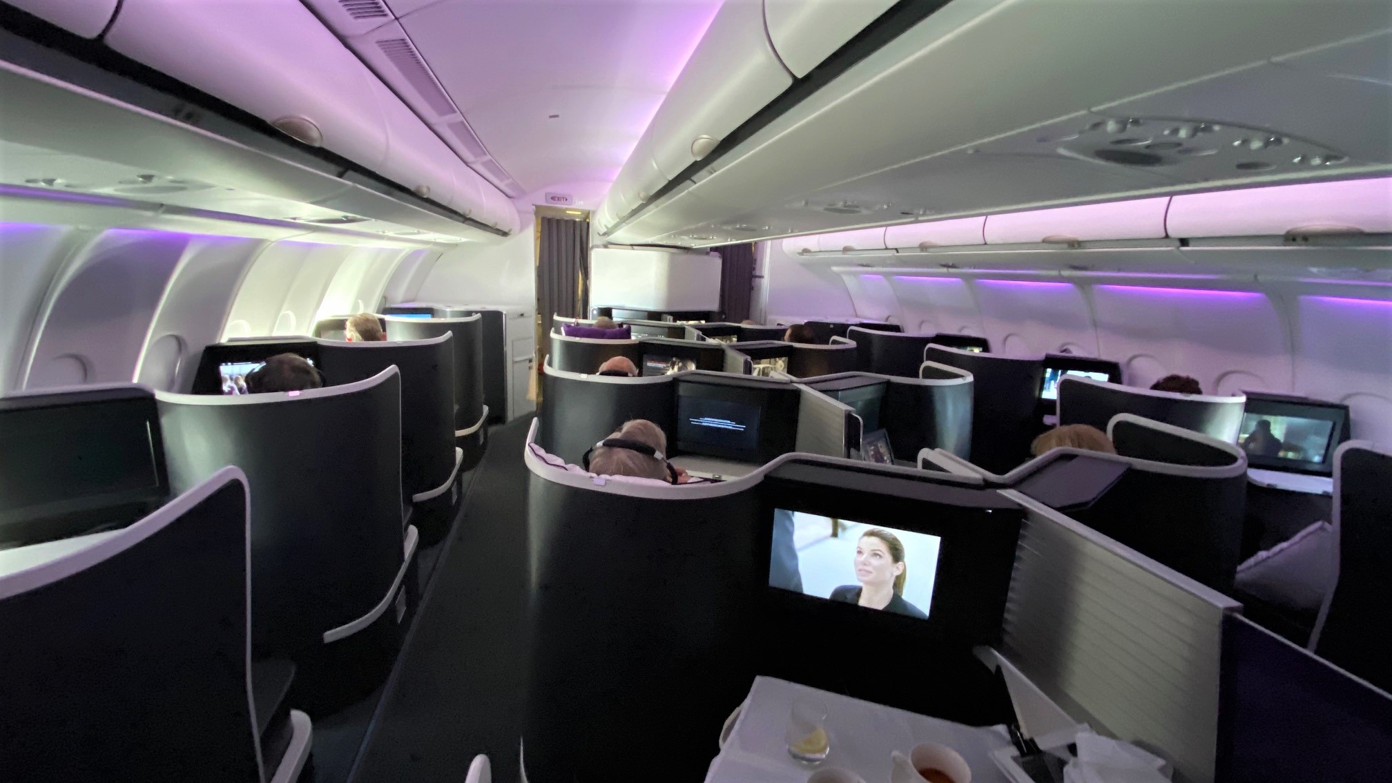 VA, A-330 Business Class Cabin