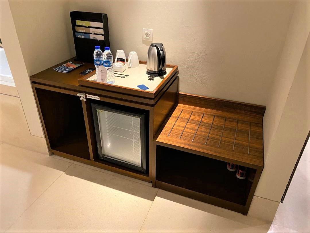 Fridge & Luggage Shelf