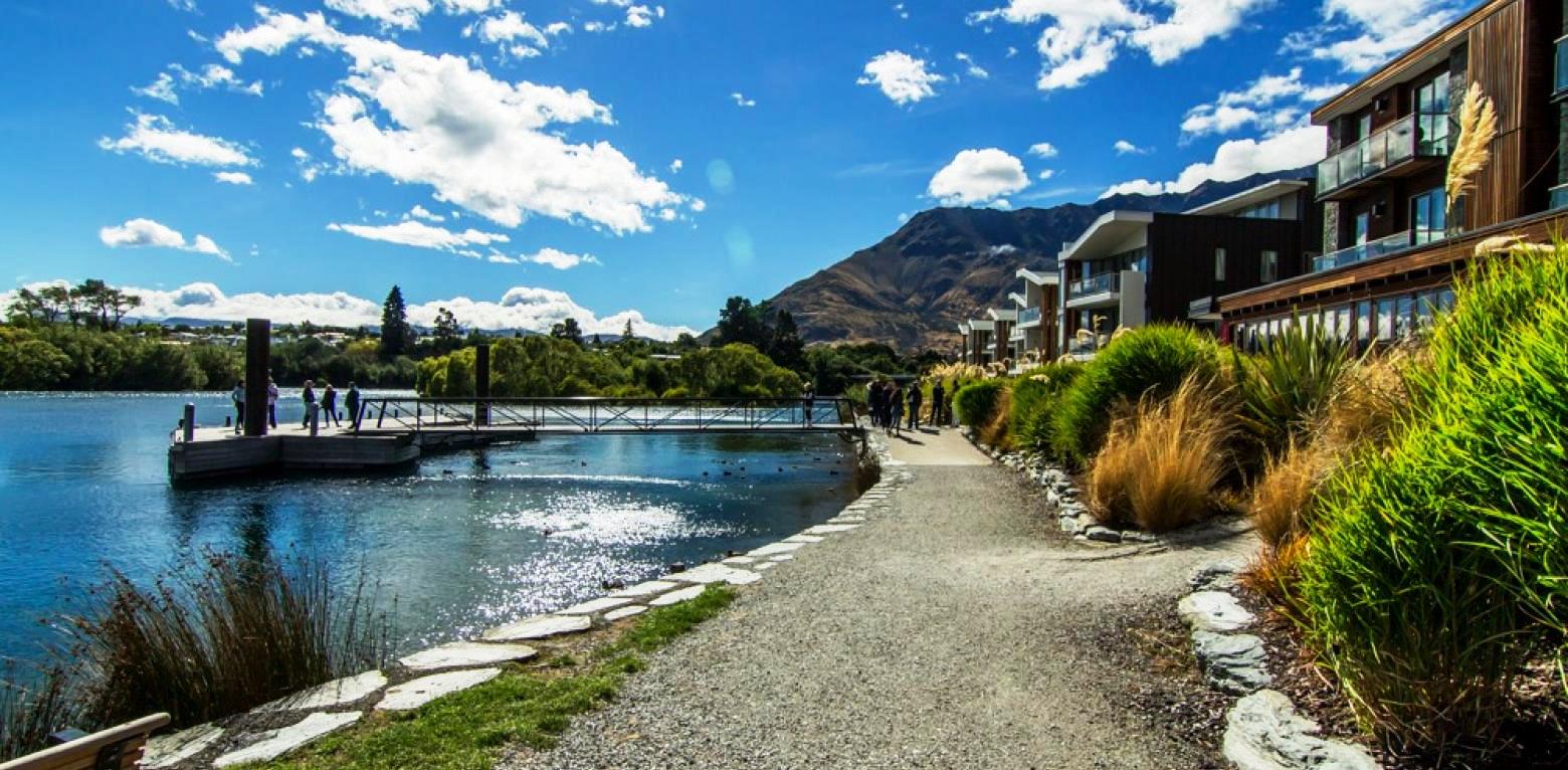 Hilton Queenstown Shores