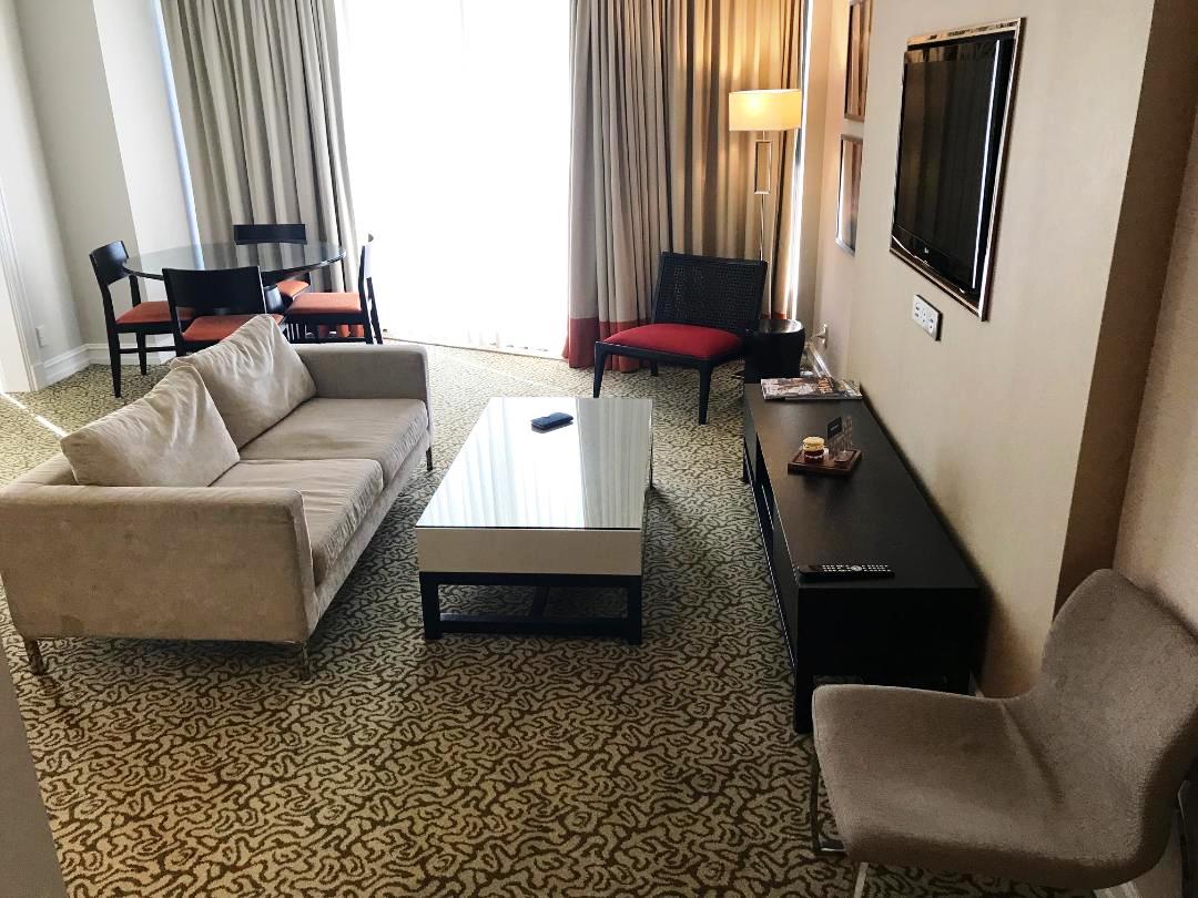The Executive Suite, Main Sitting Area