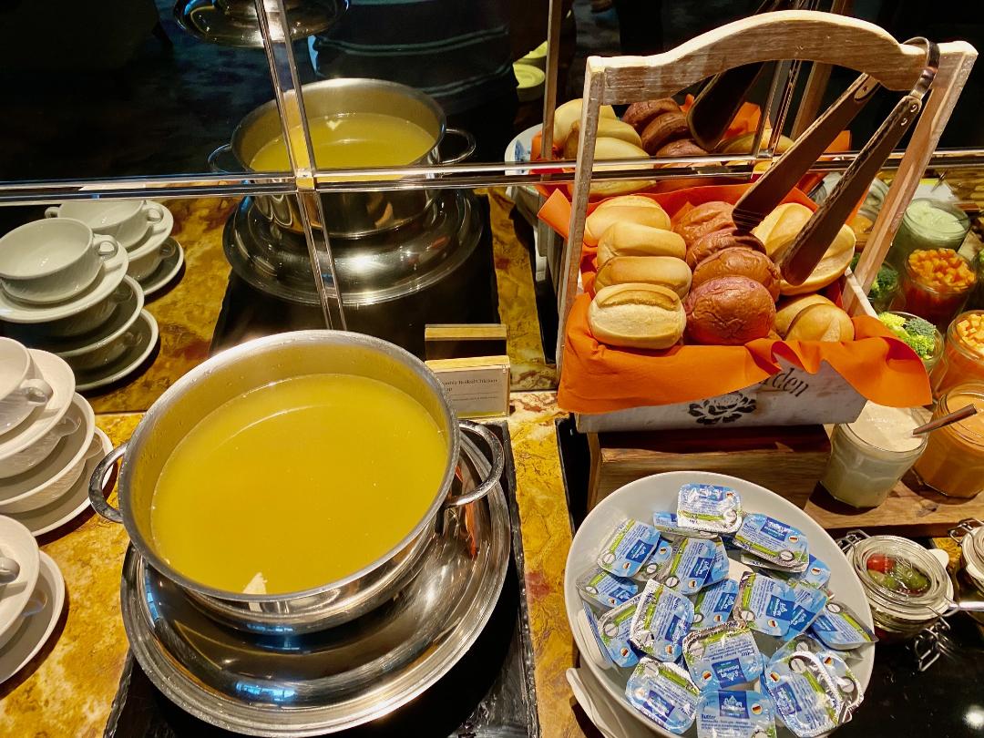 Soup & Bread rolls at the Executive Lounge, The Westin Singapore