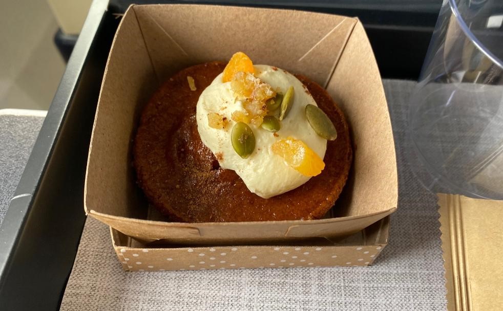 Rex Business Class Carrot cake