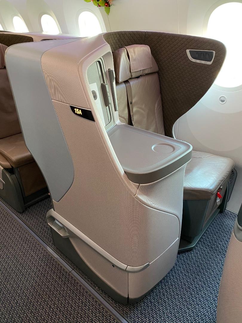 SQ B787-10 Business Class Seat