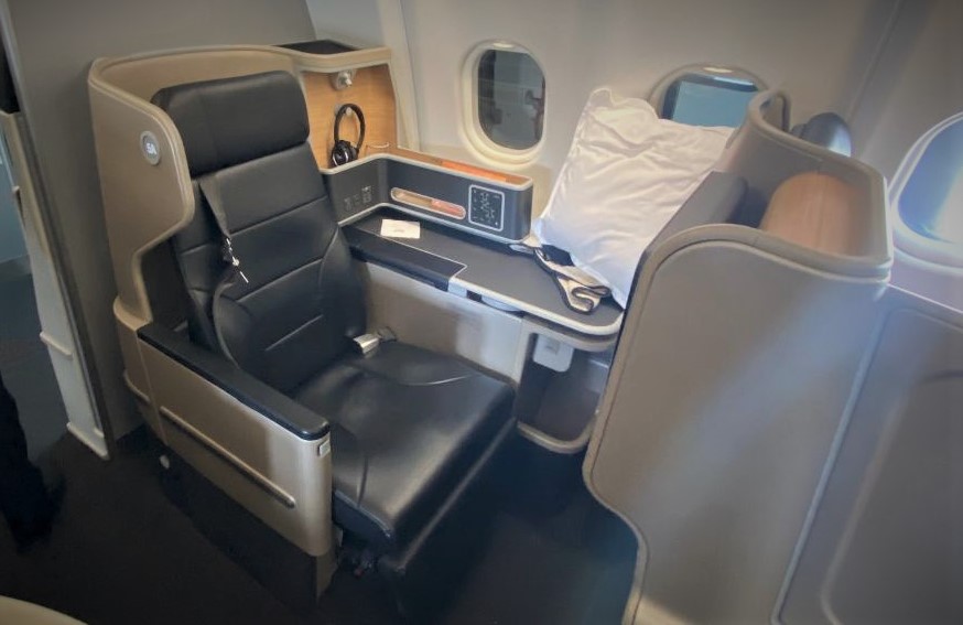 Qantas A-330 Business Class