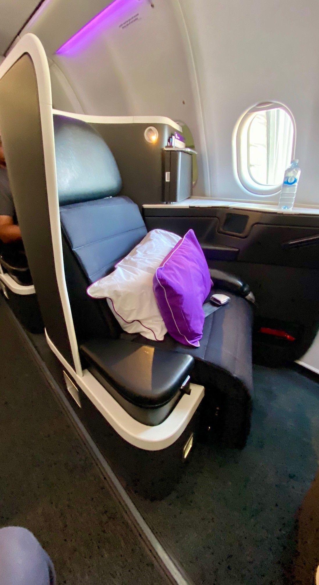 Virgin Australia A-330 Business Class, Window Seat