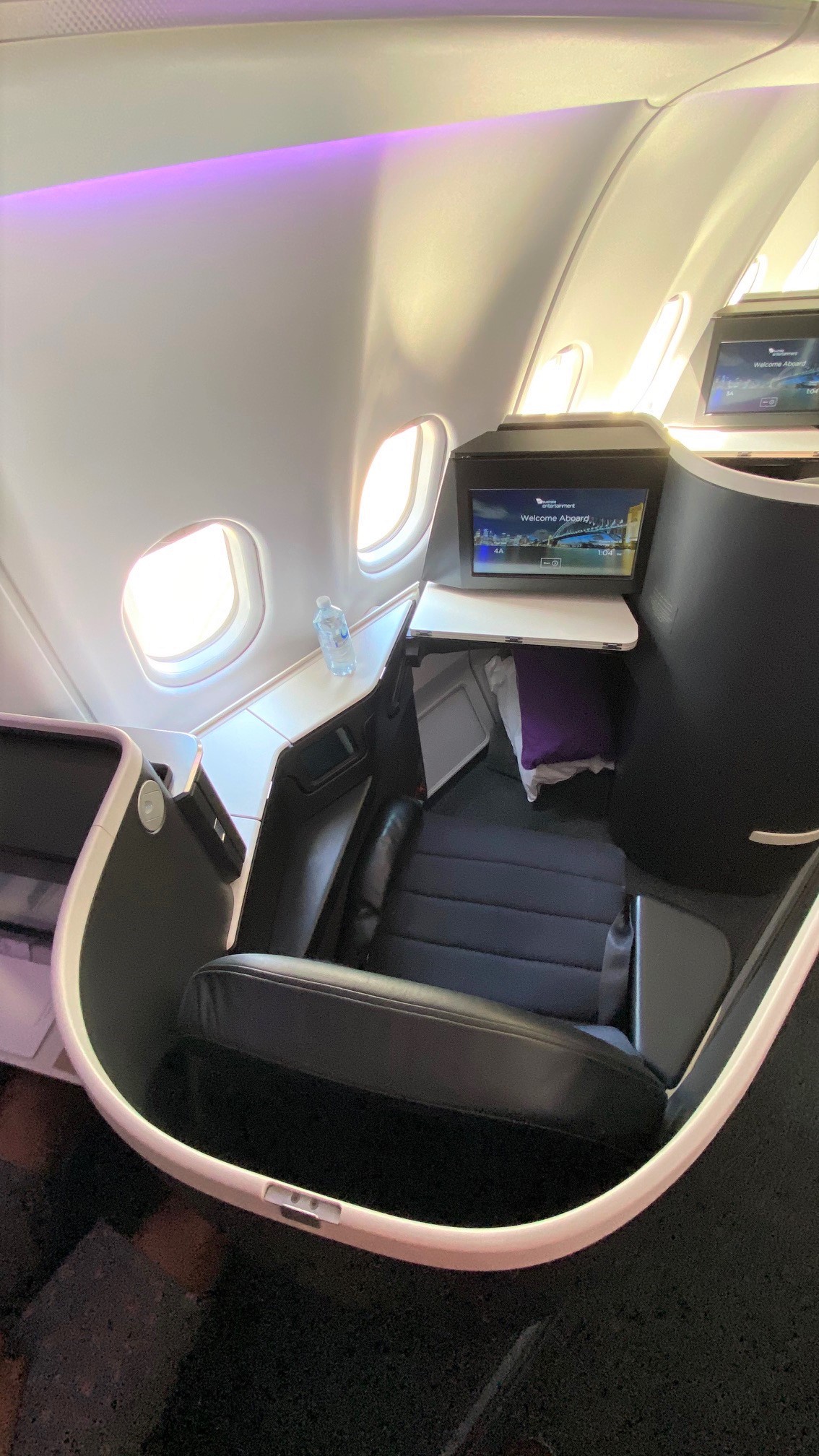Virgin Australia A-330 Business Class, Window Seat