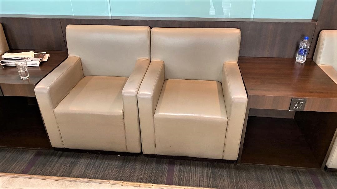 Seating, Air Vistara Lounge Delhi Airport