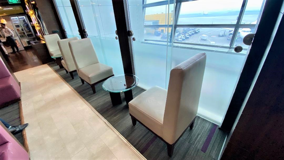 Seating, Air Vistara Lounge Delhi Airport