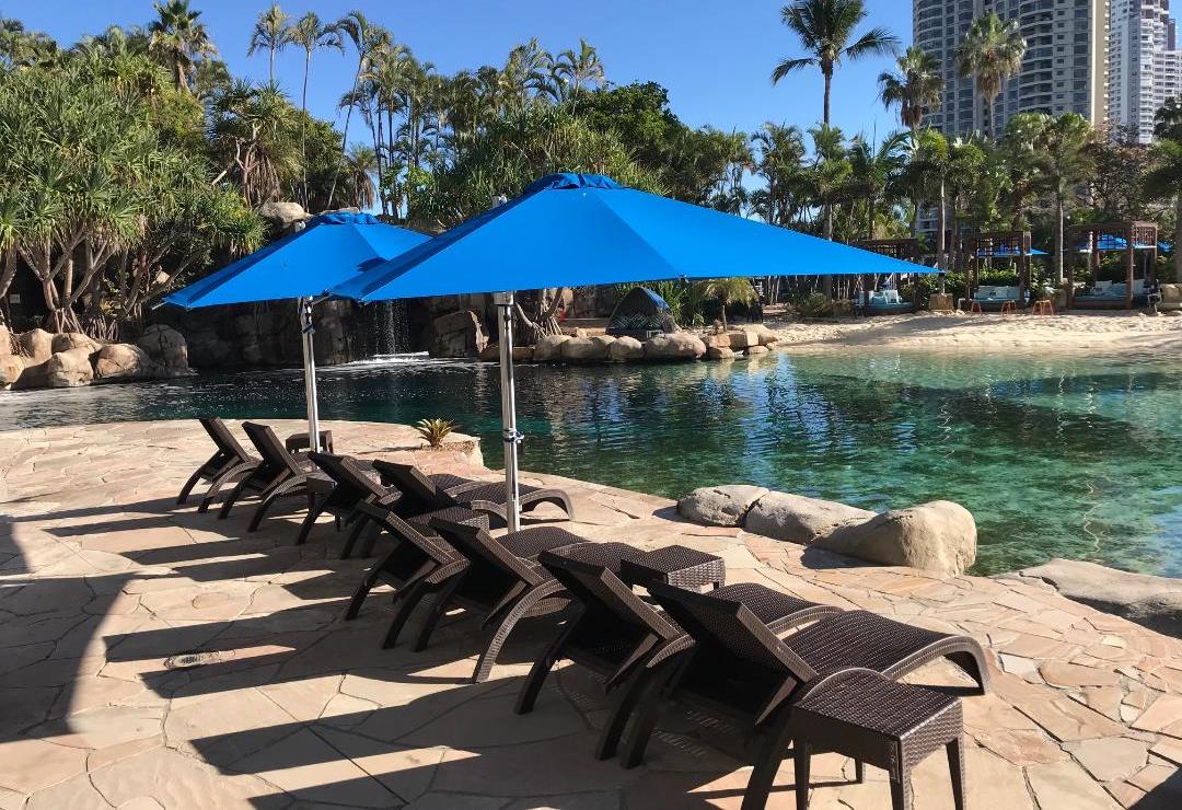 Surfers Paradise Marriott, Sun Loungers